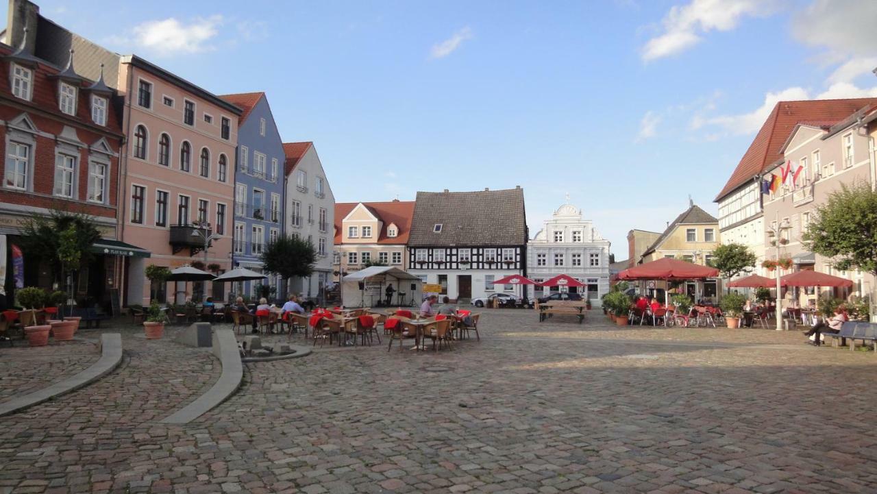 FEWO Hafenblick Ueckermünde Exterior foto